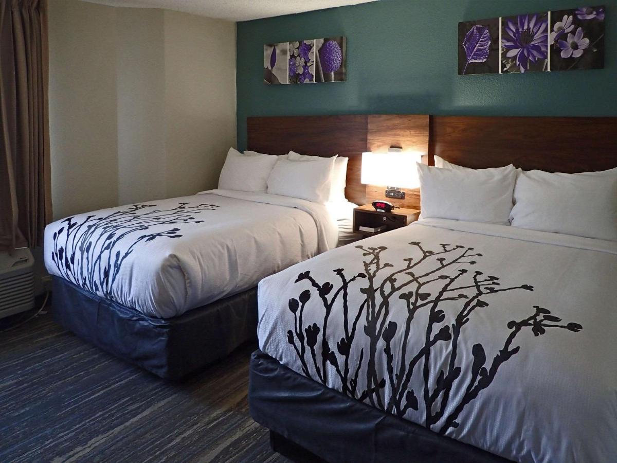 Sleep Inn & Suites California Exterior photo